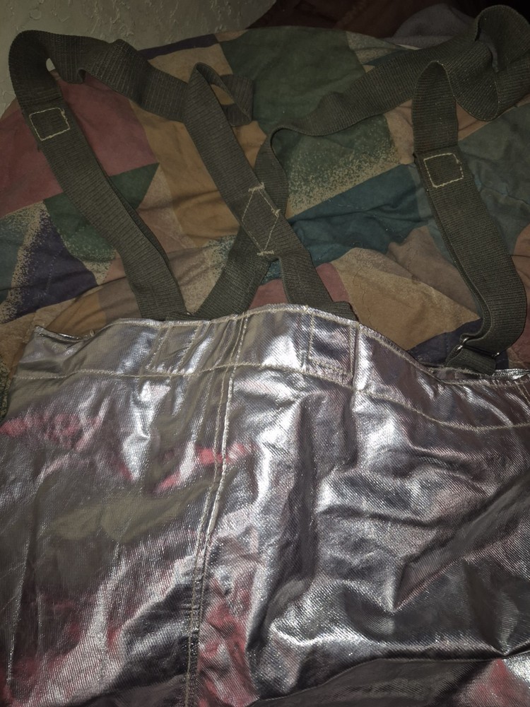 Fireman's Aluminumized Over Pants & Helmet - Medium 34-37