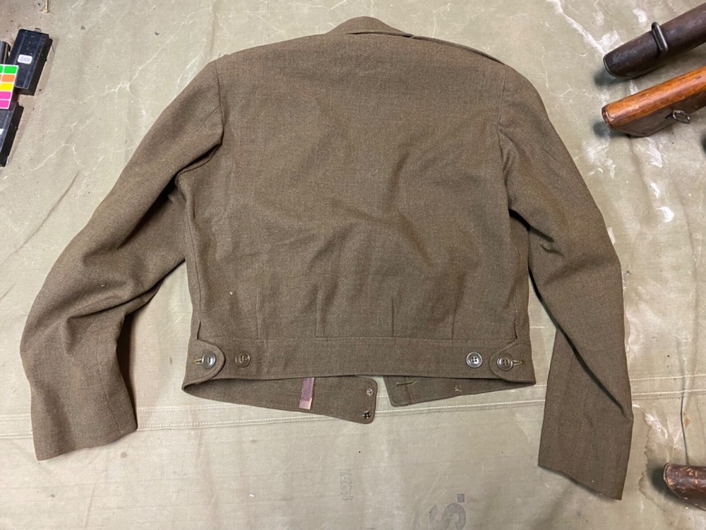ORIGINAL WWII US ARMY OFFICER M1944 CLASS A IKE JACKET- SMALL 36R