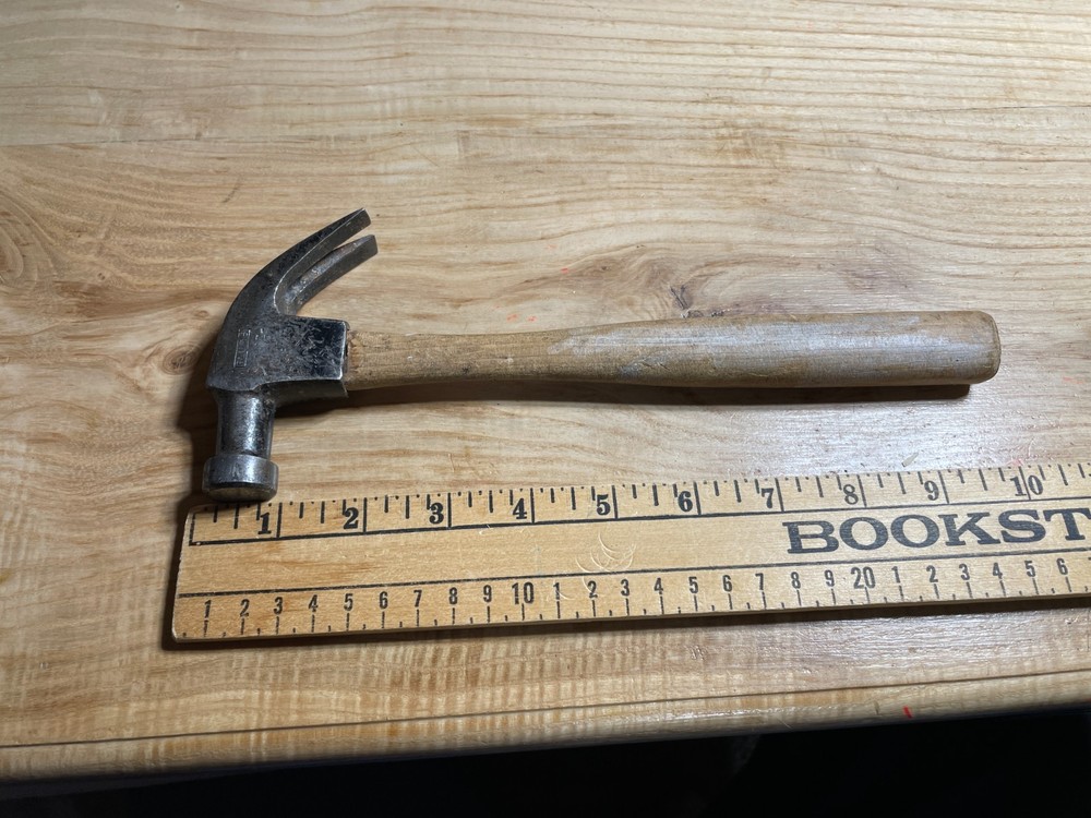 Vintage Plumb 7 Oz. Claw Hammer