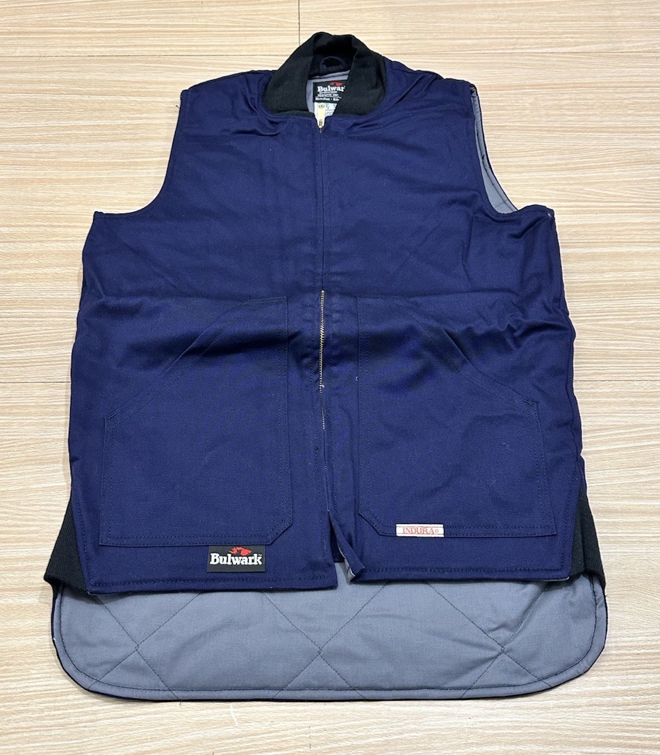 NEW Bulwark FR Flame-Resistant Workwear Men's Insulated Vest Zip Up Sz SMALL