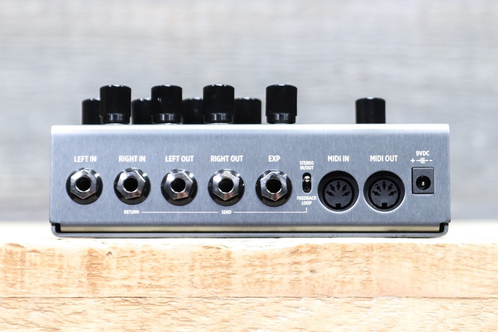 Strymon TimeLine Multidimensional Delay 12 Delay Machines Effect Pedal w/Box