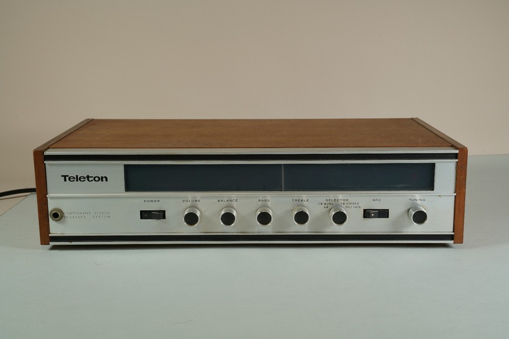 Vintage Teleton F-2000 Component Stereo Receiver | Untested