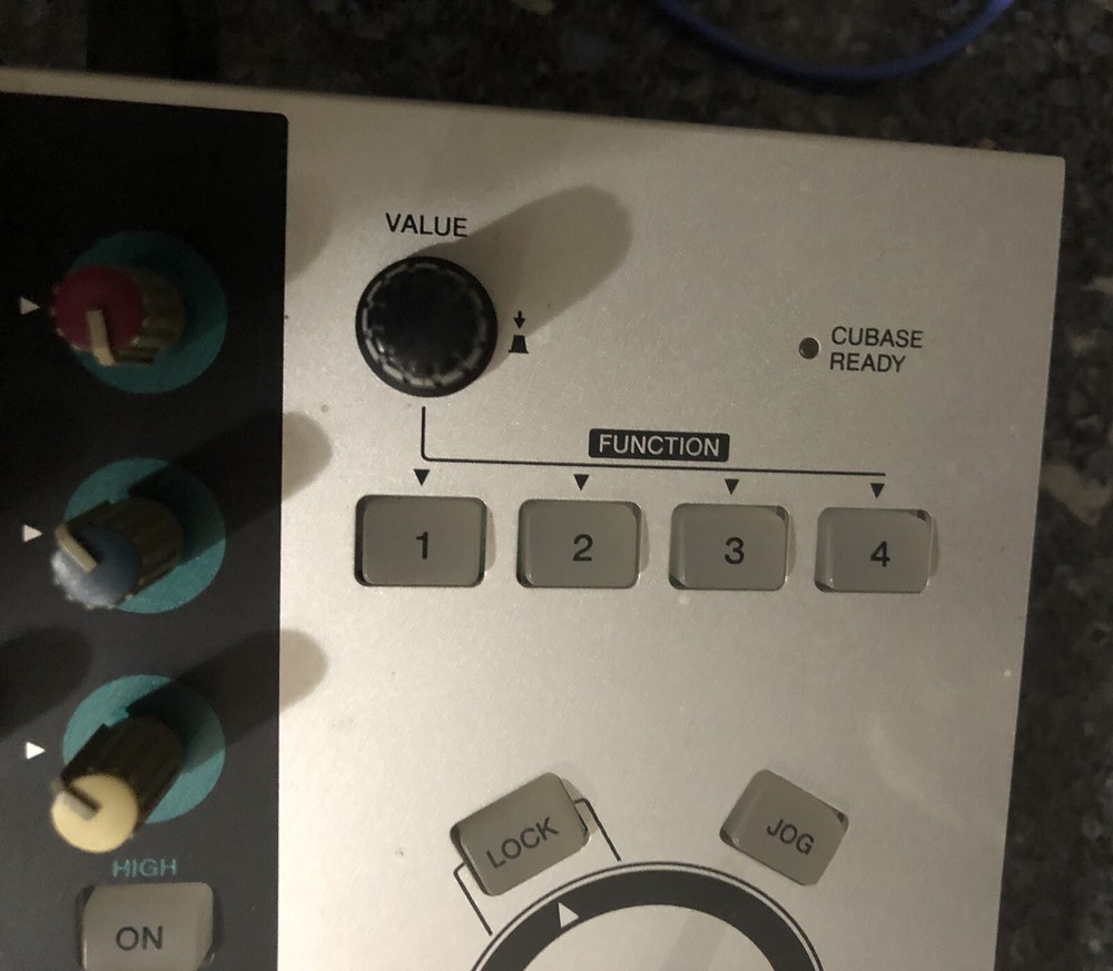 Silver Steinberg CC121 USB Controller Advanced Integration Controller