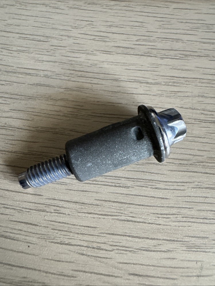 BMW BOLT | P/N - 11128572812