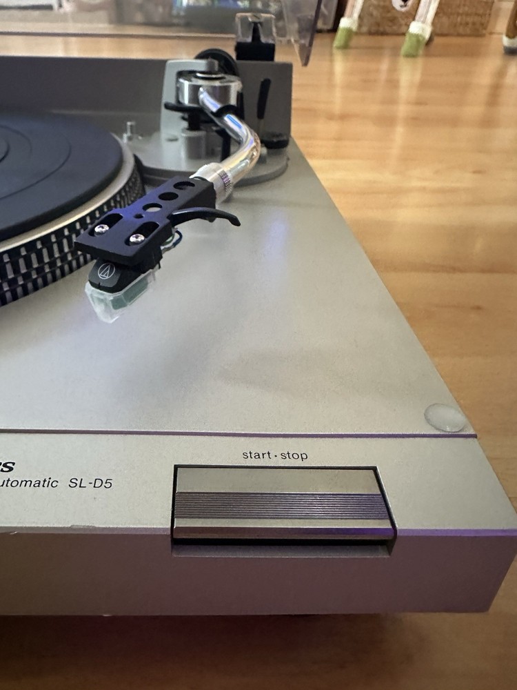 Technics SL-D5 Fully Automatic Direct Drive Turntable Serviced ATVM95E