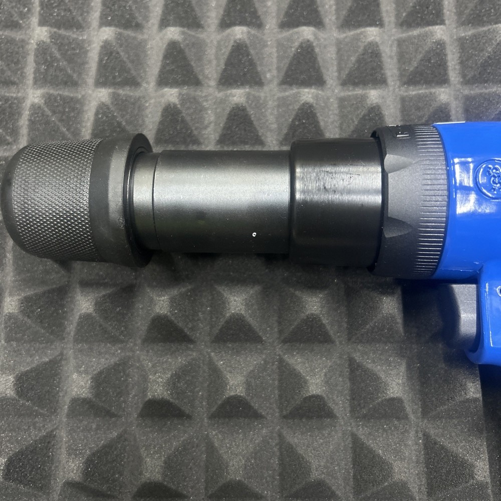 CORNWELL TOOLS AIR HAMMER **BRAND NEW IN PKG.** BLUE W/ QUICK BIT COUPLER