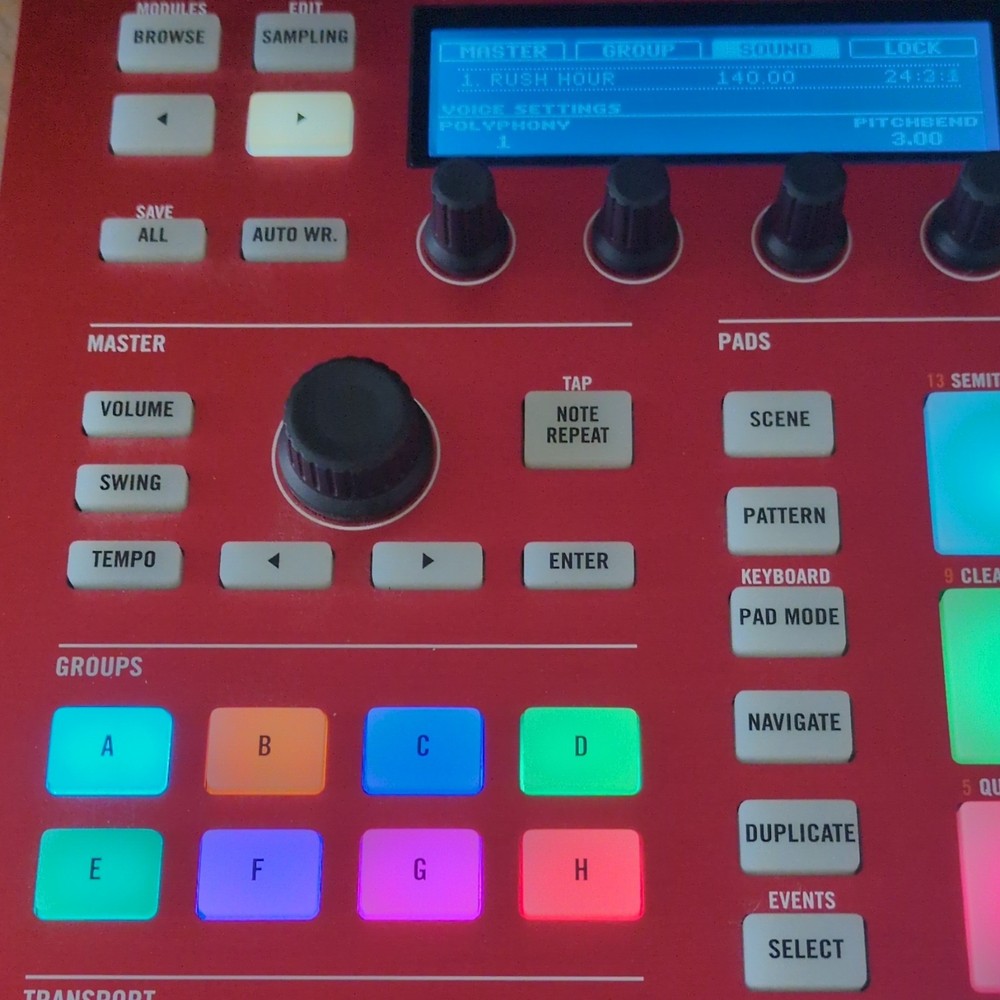 Native Instruments Maschine MK2 Red Digital Sampler & Sequencer, 16 Pad Triggers