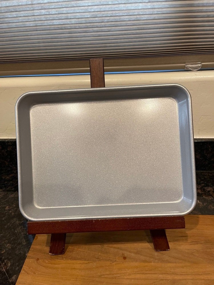 Nordic Ware Quarter Sheet Baking Pan