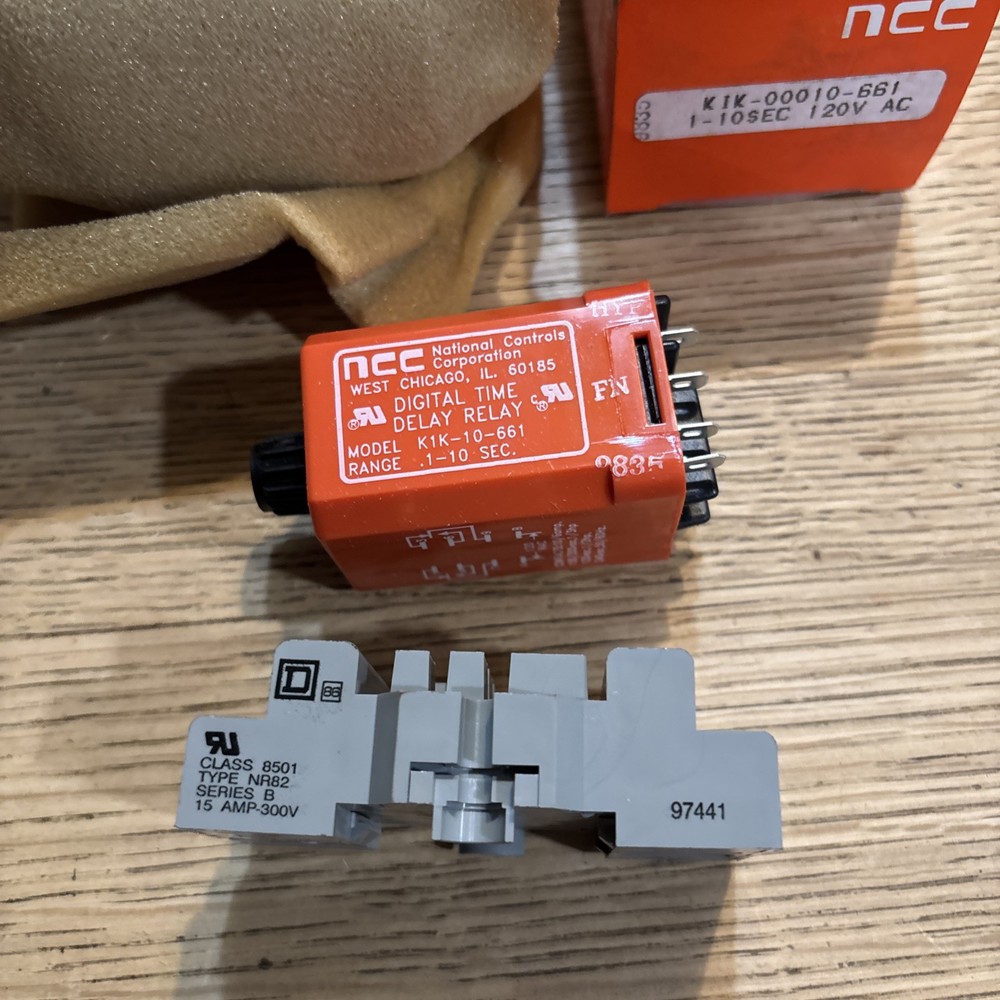 NCC K1K-10-661 Digital Time Delay Relay RANGE .1-10 SEC with relay socket new