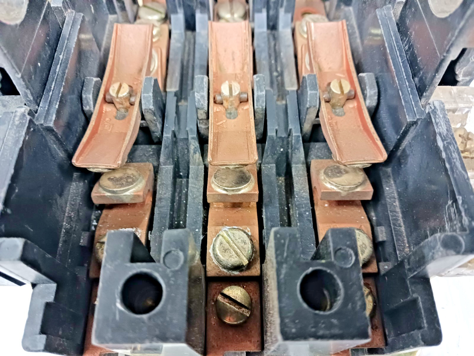 Square D Size 3 Motor Starter 600 VAC Max 120 VAC Coil 50 HP Max 8536SEO1