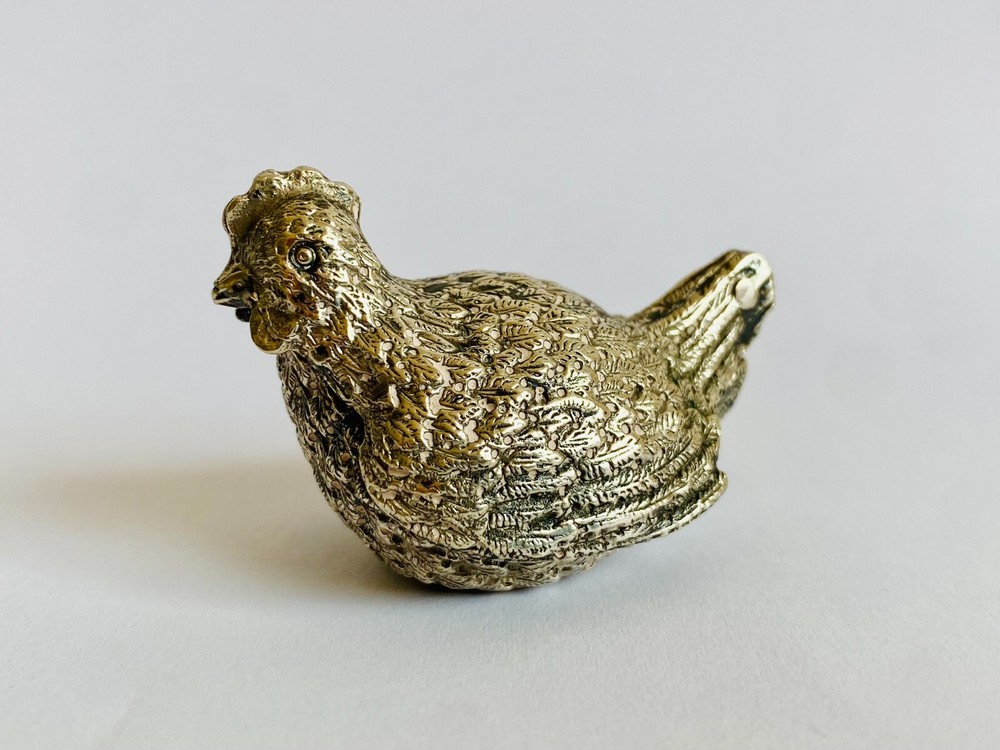 Silver miniature chicken, box 800