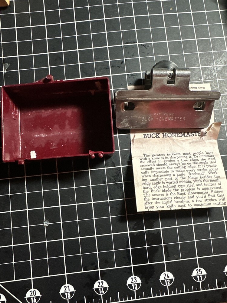 Buck Knives HONEMASTER Knife Sharpener Jig/Guide Package Box Damage