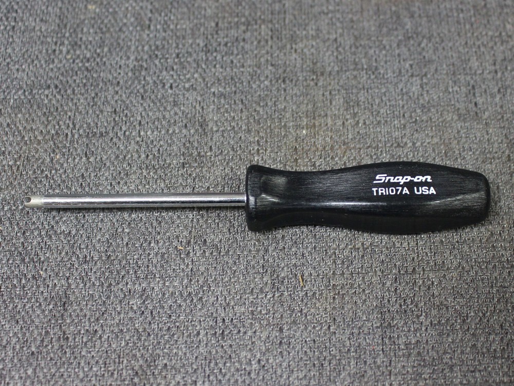 Snap On Tools Black Hard Grip Tire Valve Core Tool TR107A USA
