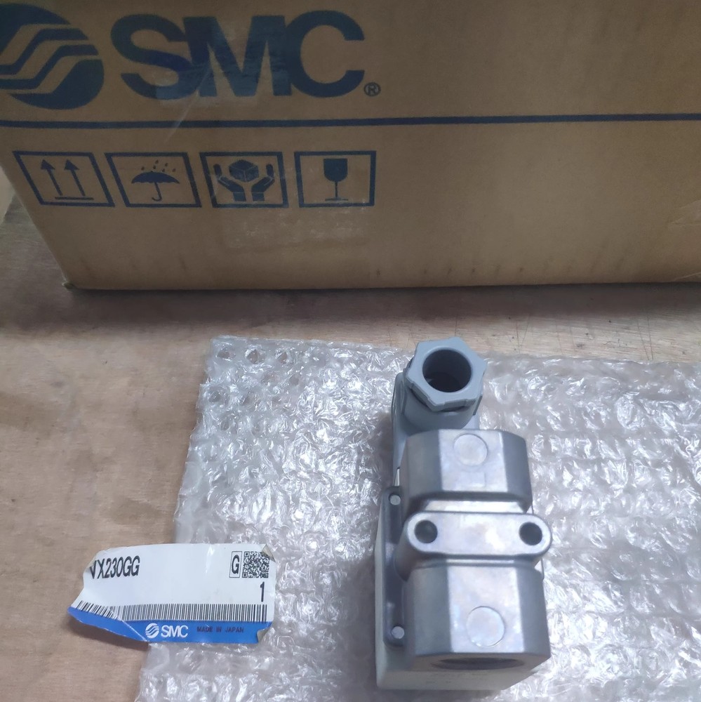 1pcs SMC Solenoid Valve VX230GG