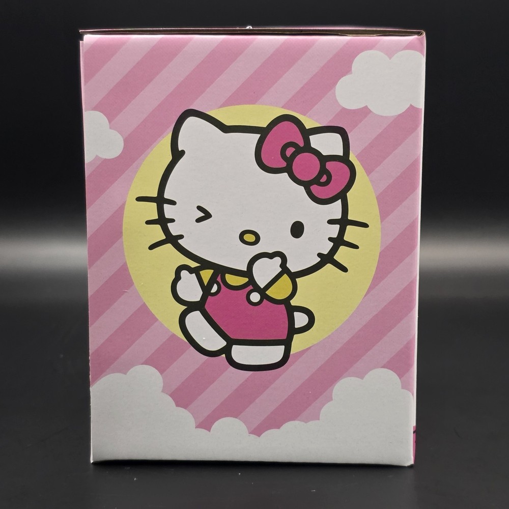 Hello Kitty Friends Mini Snow Globe - Hello Kitty