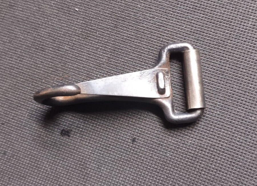Original Snap For Cavalry, Paratrooper M1941 Canteen Extension Hanger Web Strap