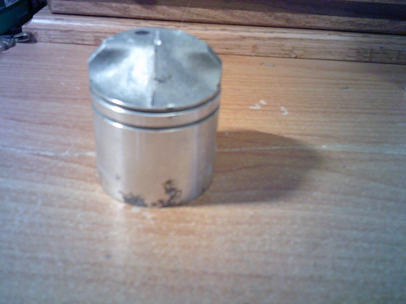 NEW OMC OEM Johnson / Evinrude PISTON / WRIST PIN WITH BEARING 391526 9.9/15 HP