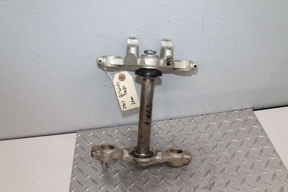 1981 SUZUKI RM80 TRIPLE TREE FORK CLAMP STEERING STEM