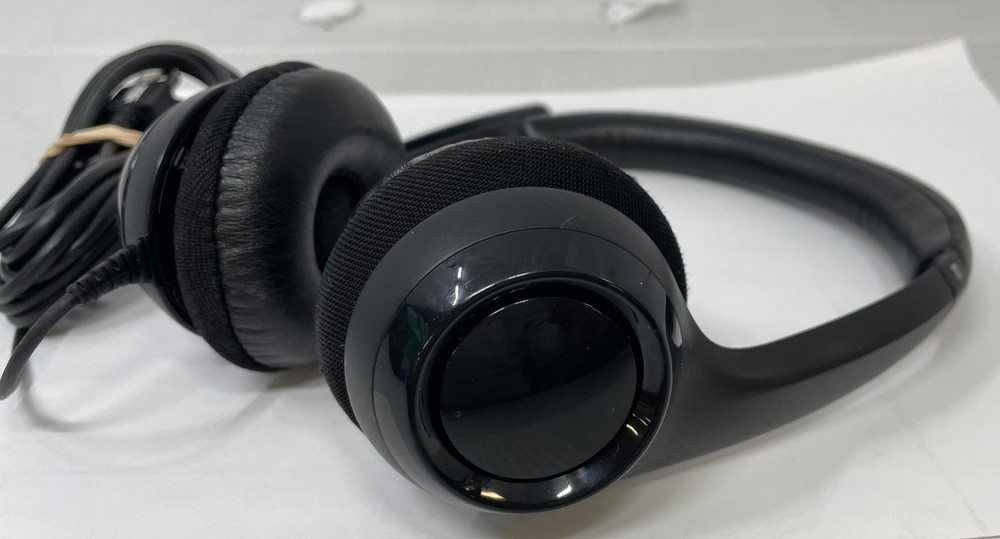 Logitech H390 Wired USB On-Ear Stereo Headset w/ Mic