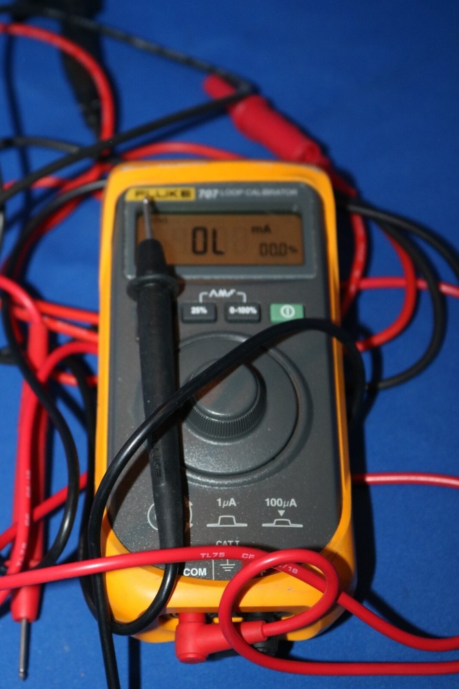Fluke 707 measure current loop calibrator give simulate 0 - 20 mA 4 to 24 mA