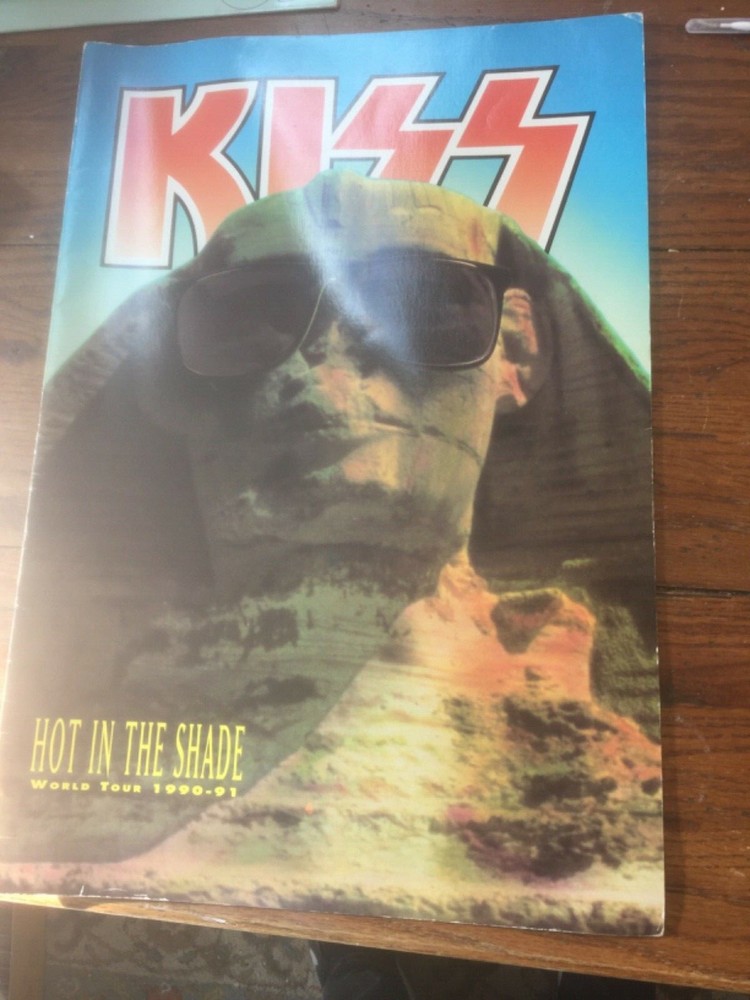 KISS  Hot In The Shade Tour Program 90-91 AUTOGRAPHED GENE SIMMONS PAUL STANLEY