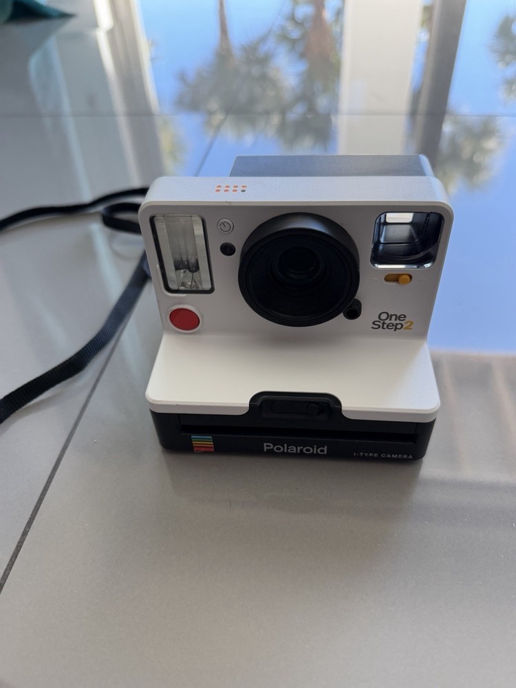 Polaroid One Step 2 I-Type Instant Camera White TESTED  WORKS!! Camera Only