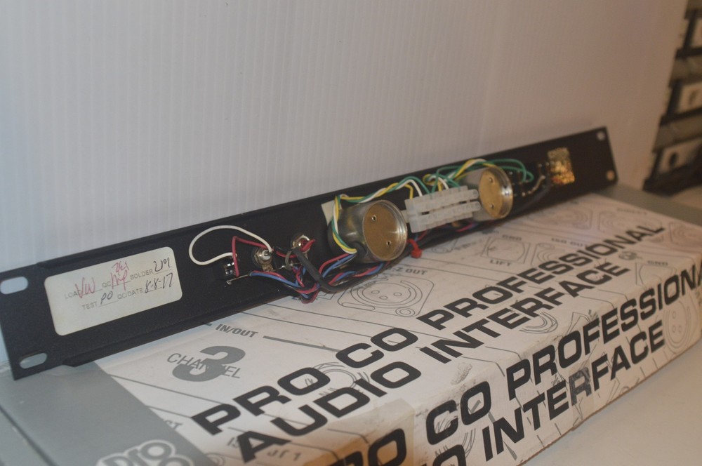 ProCo TradeTools iRack Portable Audio Player Interface Rackmount – Pro AV