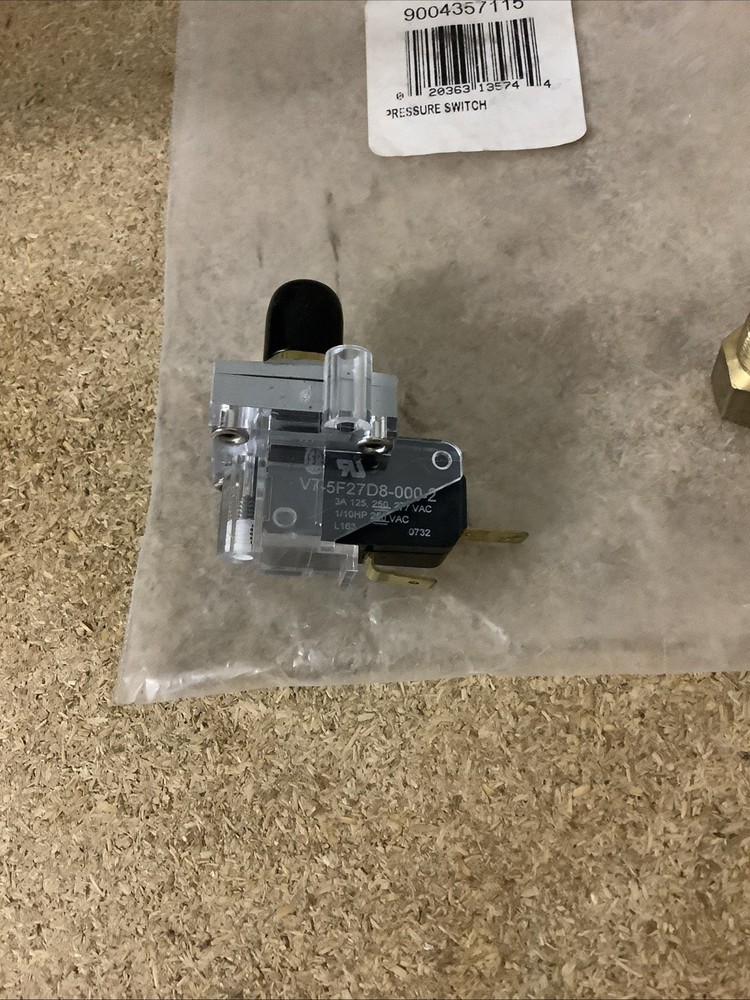 Pressure Switch 9004357115