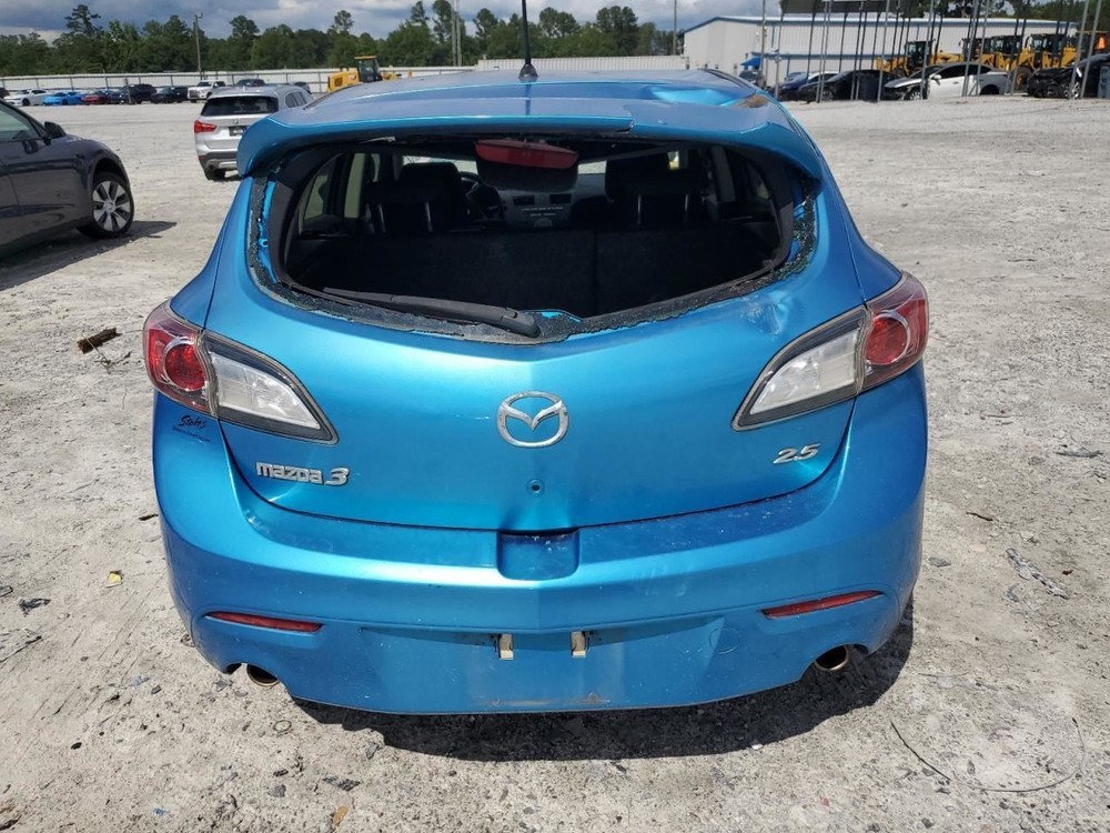 3 2010 Glove Box 4714040