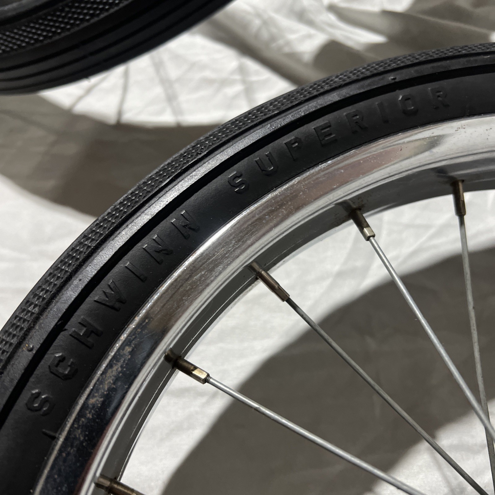 **** Vintage Red Schwinn Tires Rims Fenders NICE Stingray PIXIE 16” Wheels ****