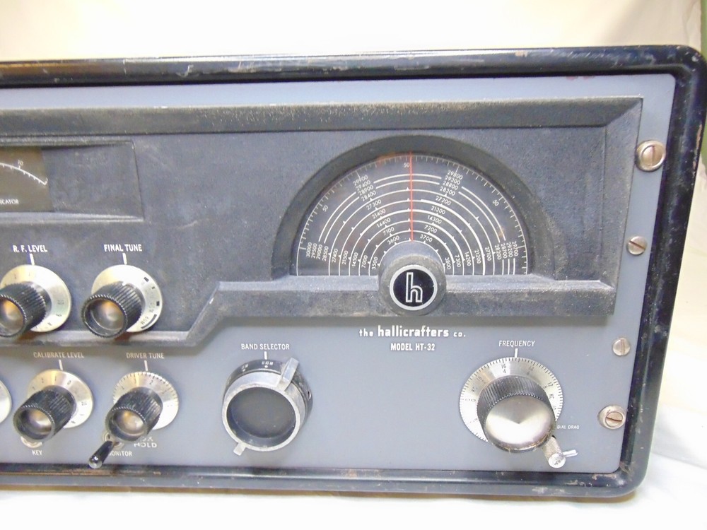 Hallicrafters HT-32 Ham Radio Transmitter
