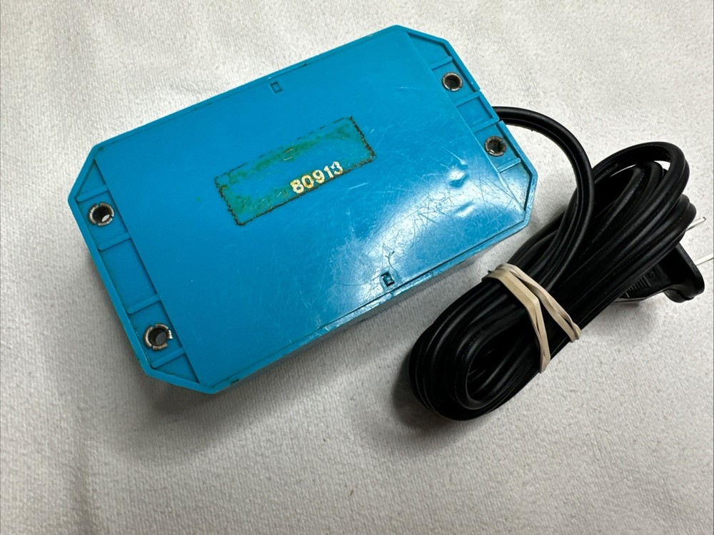 BACHMANN HO 6605 120V TRANSFORMER 80913 blue