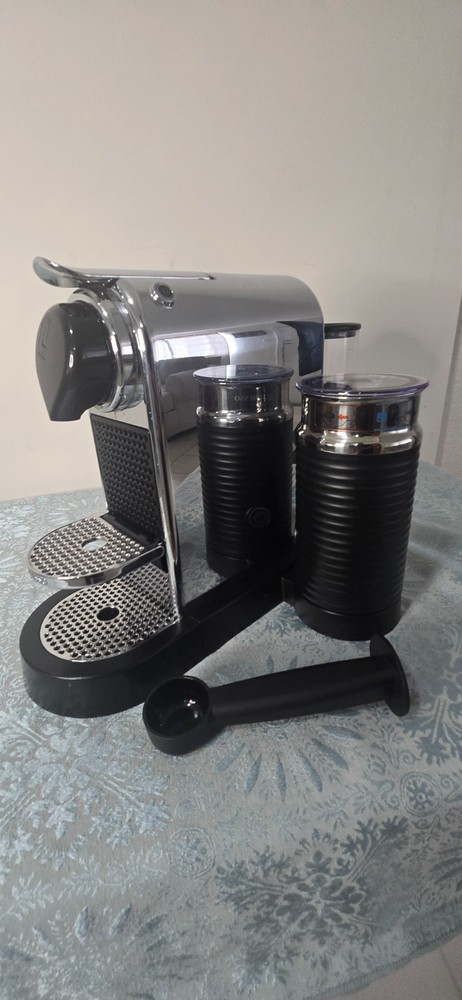 Nespresso Citiz & Milk My Machine Type 122