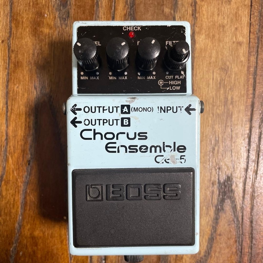 BOSS CE-5 Chorus Ensemble Guitar Effect Pedal