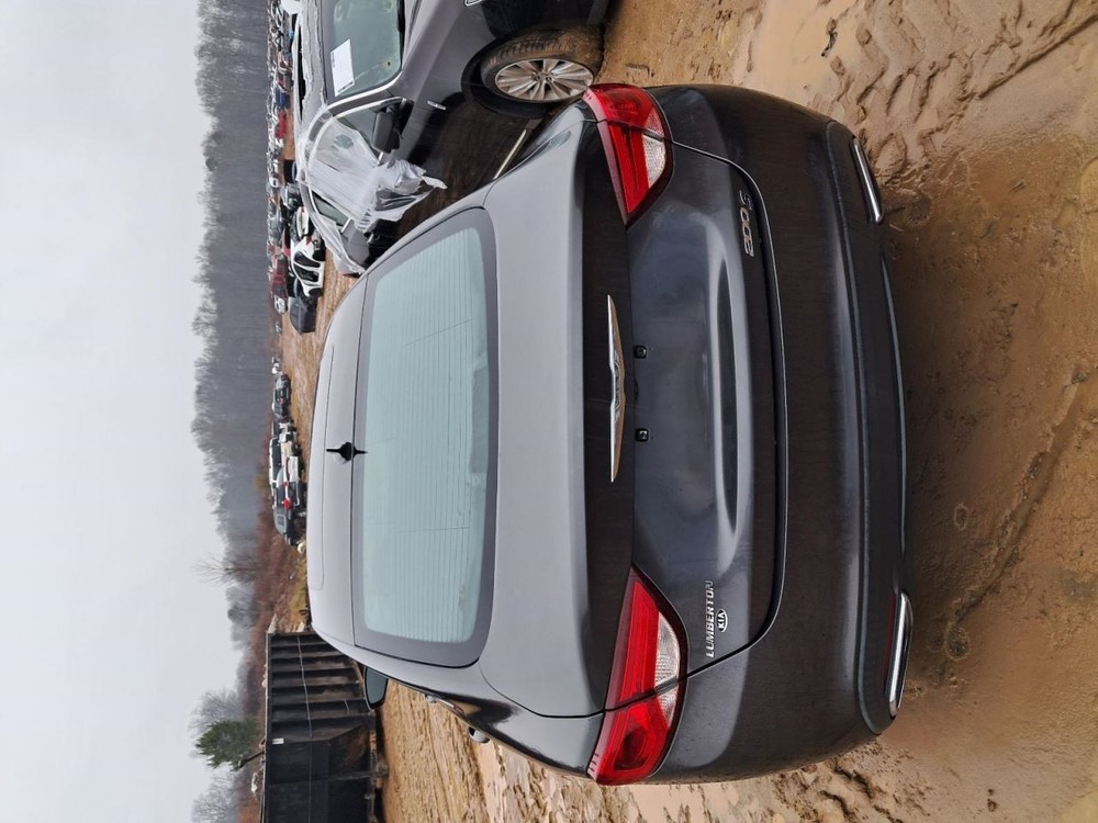 200 2015 Glove Box 4891024