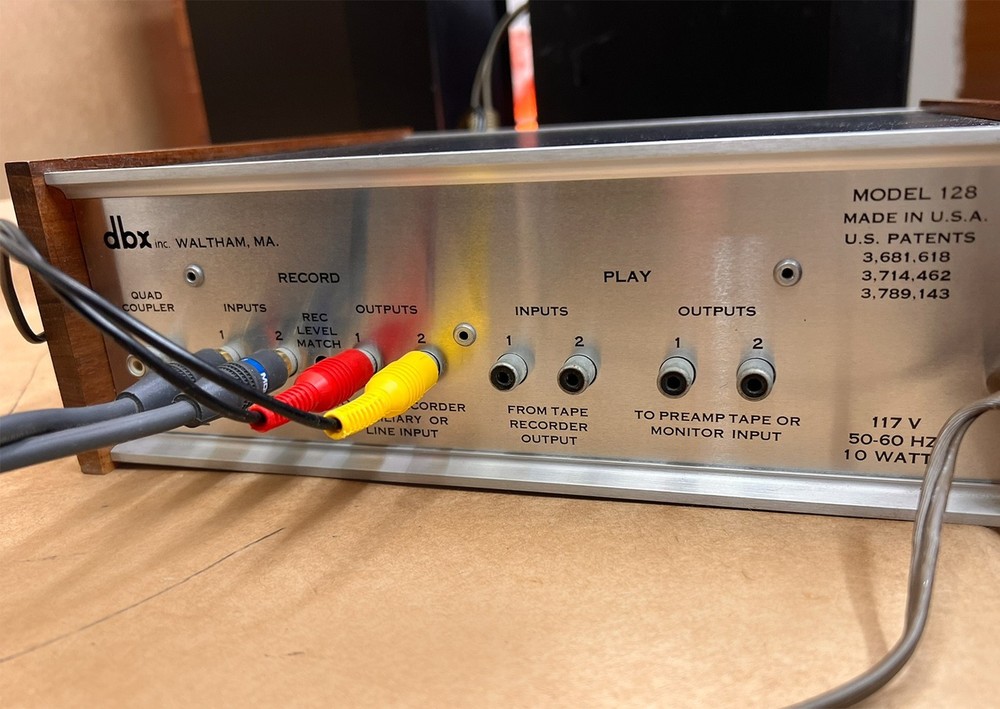 dbx ll Range Enhancer Noise Reduction System Model 128. Vintage