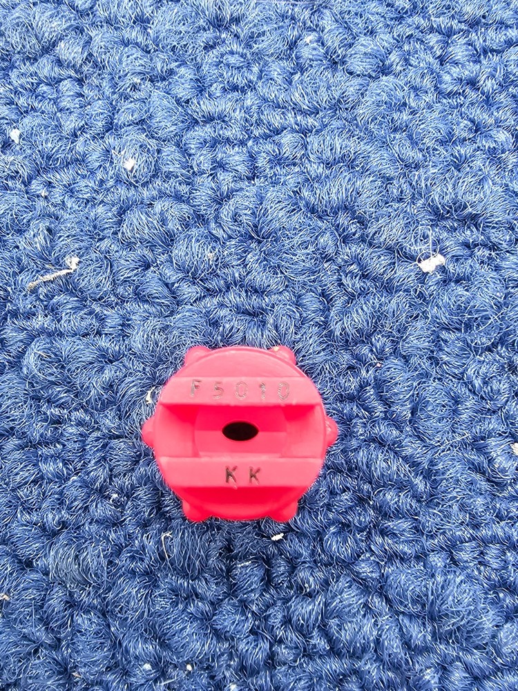 (20 PCS) BEX 1/8F8010 PVDF RED SPRAY NOZZLE