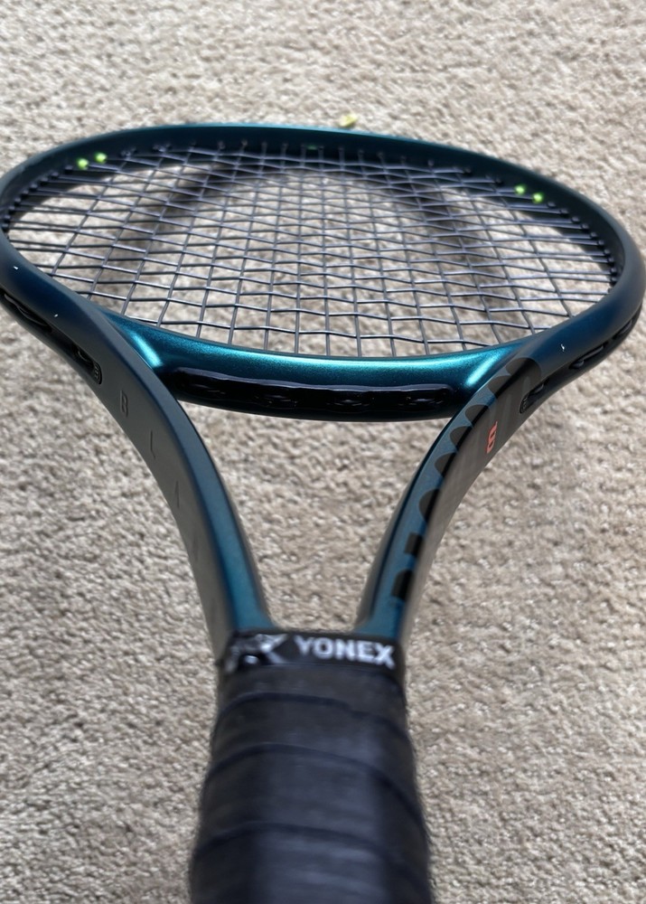 Wilson Blade 100 16 X 19 - V9