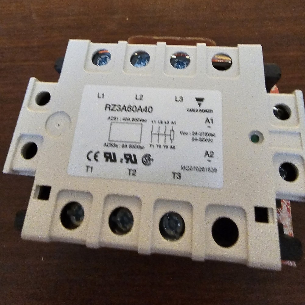 Carlo Gavazzi RGC1A60D40KGU Solid State Relay