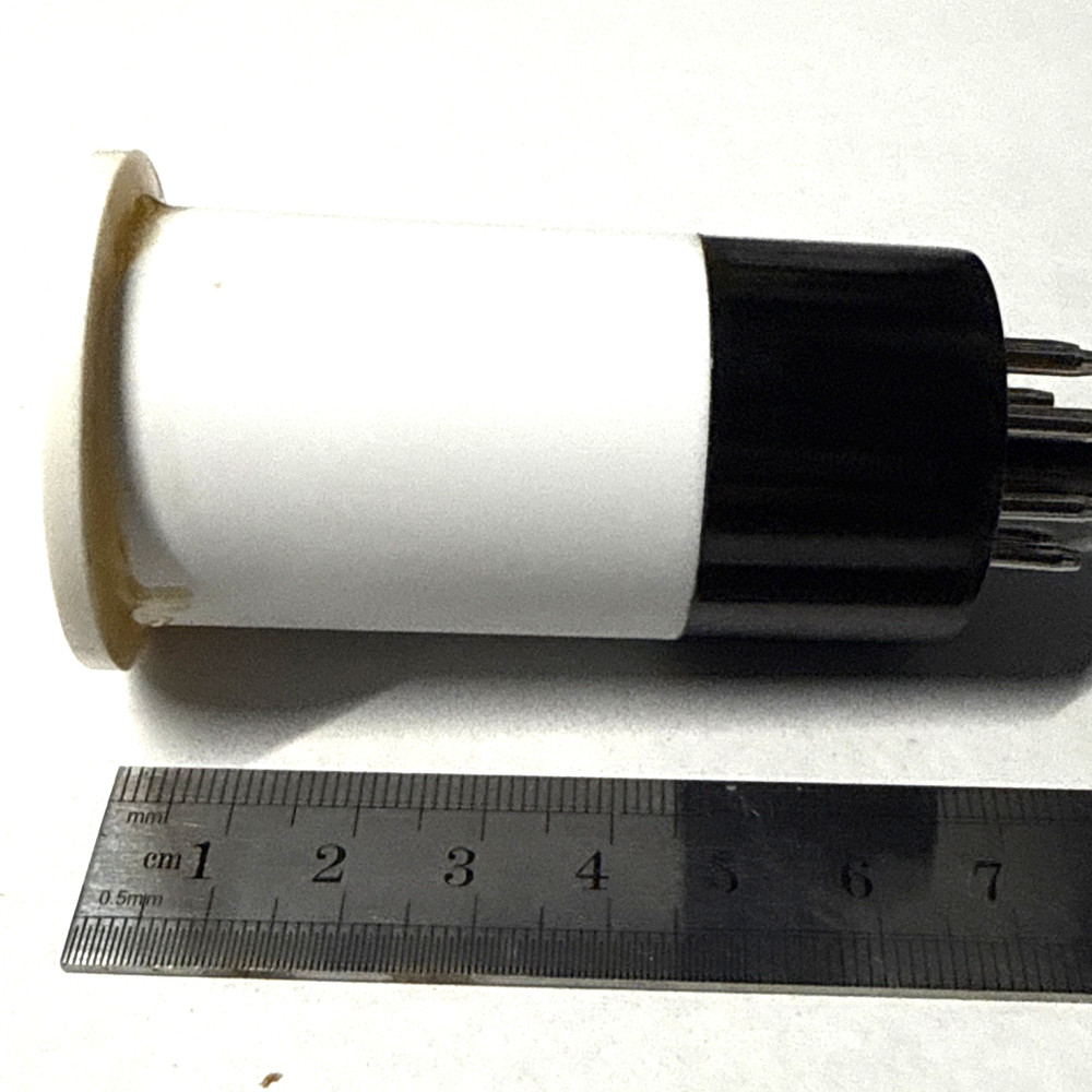 plug in coil form (80m to 20m) for 8 PIN socket L=42mm BLACK base