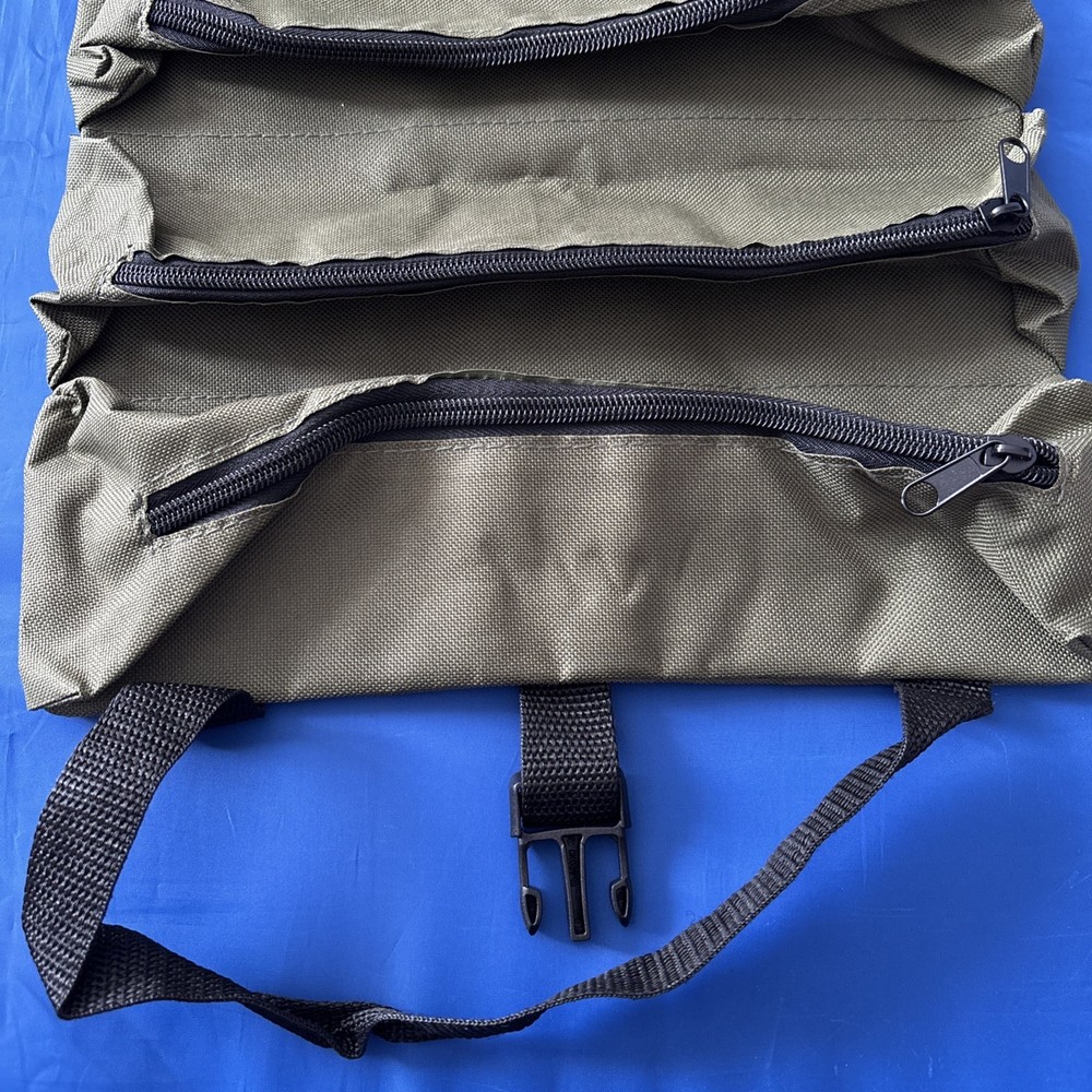 Foldable, Hangable Toiletry Bag W/ 5 Zippered Compartments (Army Green)