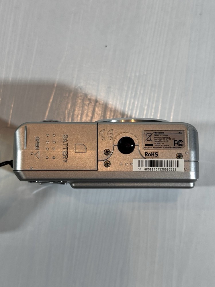 WORKING Polaroid i832 8.0 MP Digital Camera - Silver