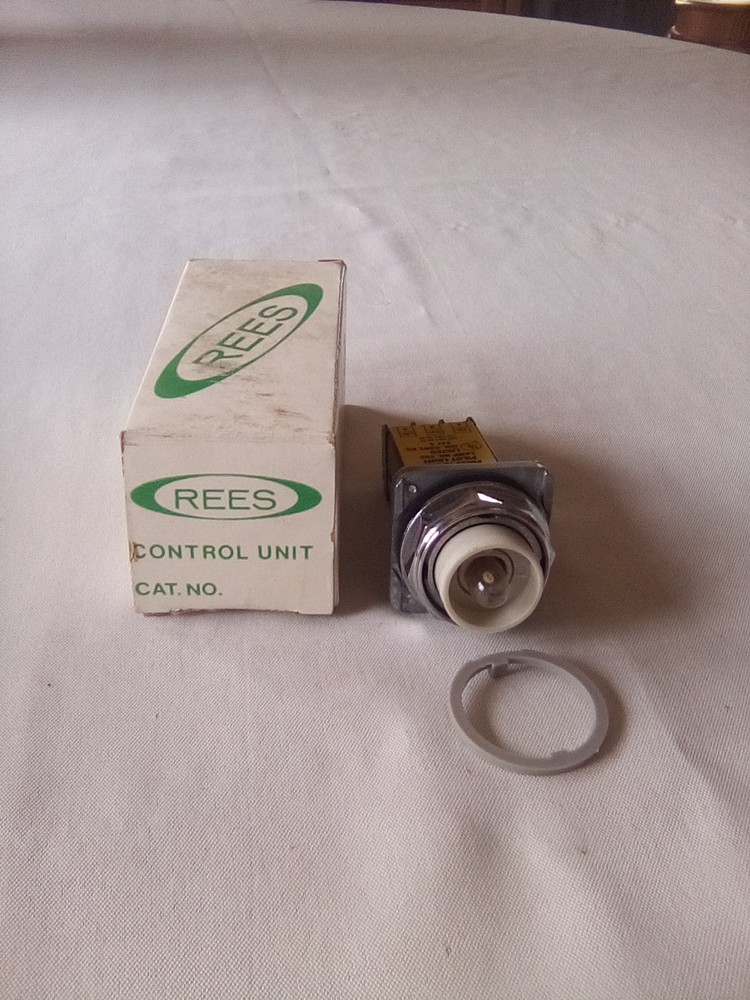 Rees 40440-000 Standard Pilot Light 40440 "MISSING A RING"