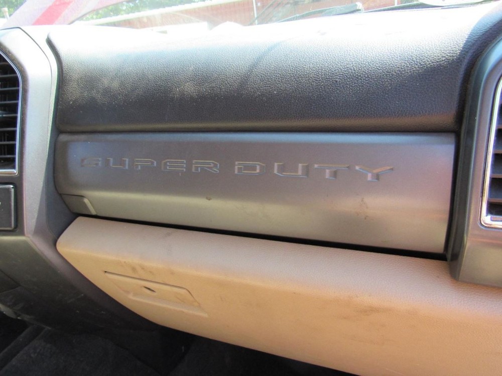 F250SD    2017 Glove Box 1077468