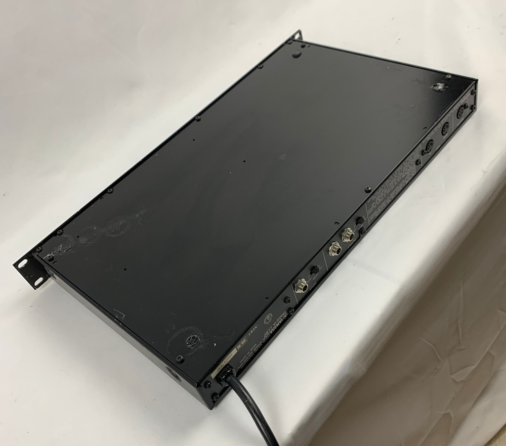 Yamaha SPX90 II Studio Multi-Effects Processor ReverbDelay SPX-90-II SPX90II