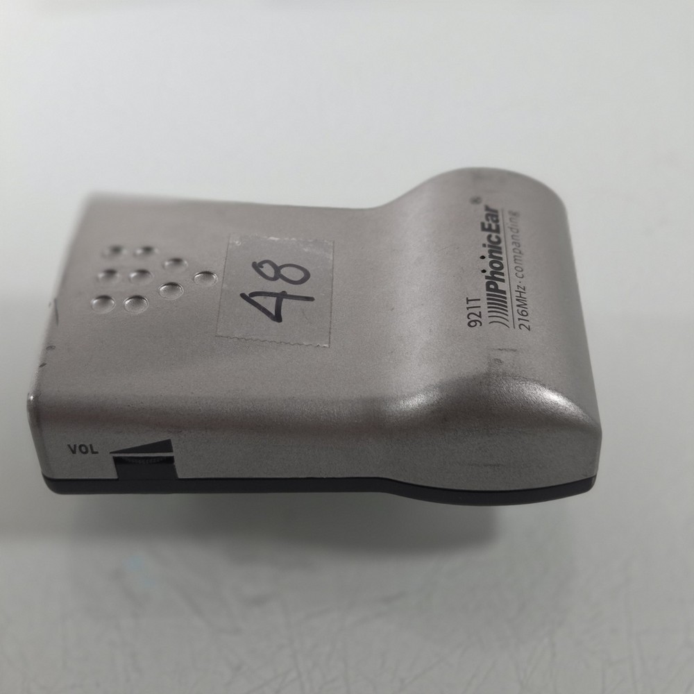 4 Bodyworn Transmitter 921T Radium 216MHz Phonic Ear UNTESTED - 1 DOESNT TURN ON
