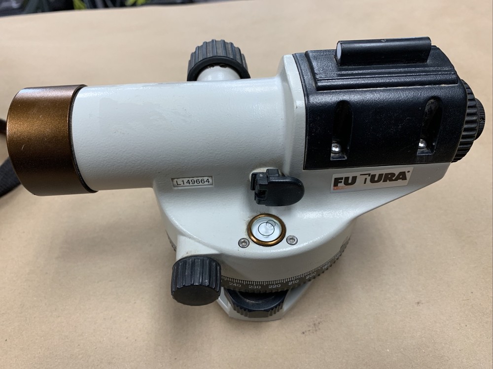 Futura AL-32 Automatic Level With Hard Case