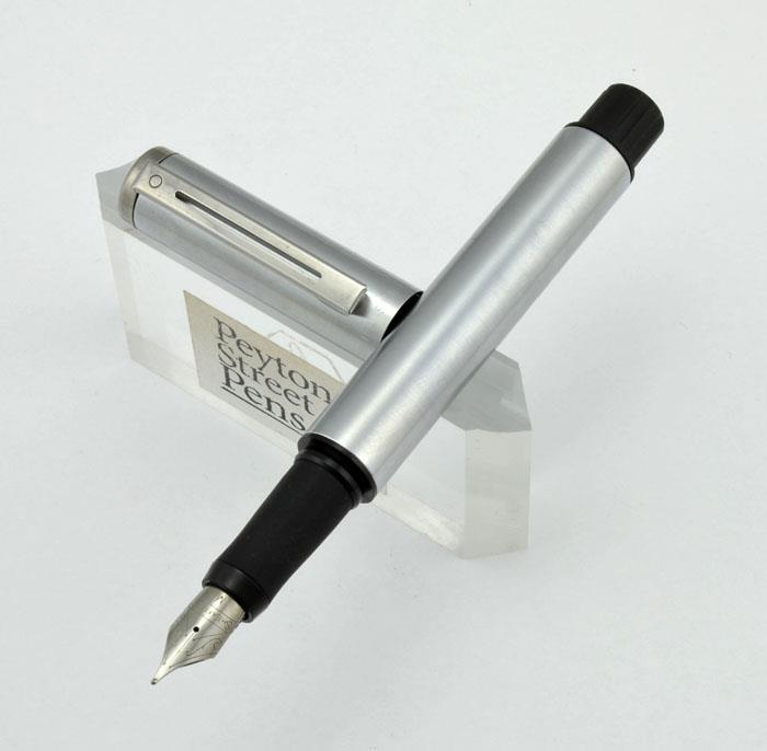 Sheaffer Award Fountain Pen (USA) - Brushed Steel, Medium + 2 Spare Nibs (New)