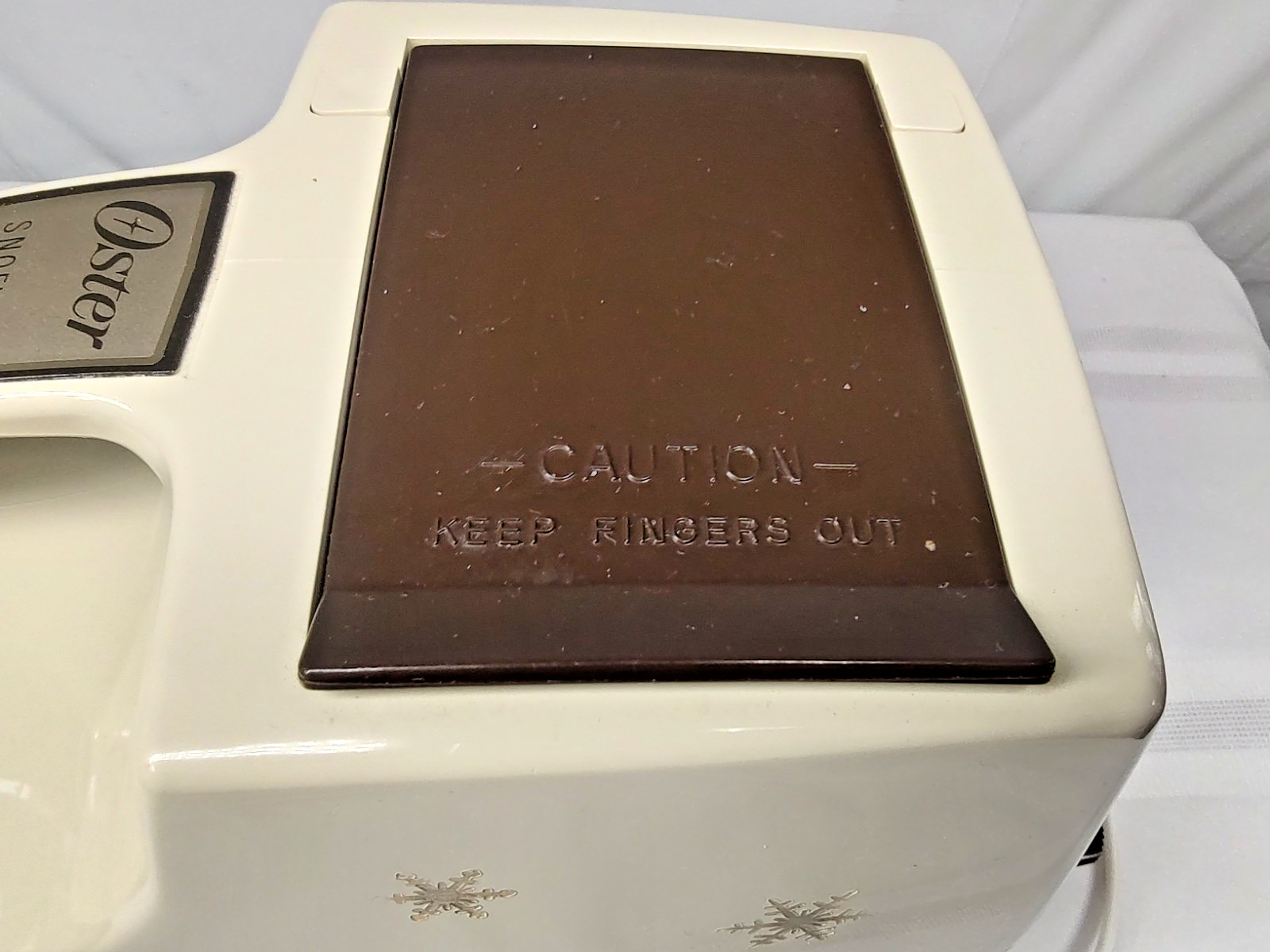 Oster Snowflake Countertop Ice Crusher 564A Coarse Fine Settings Tested Working