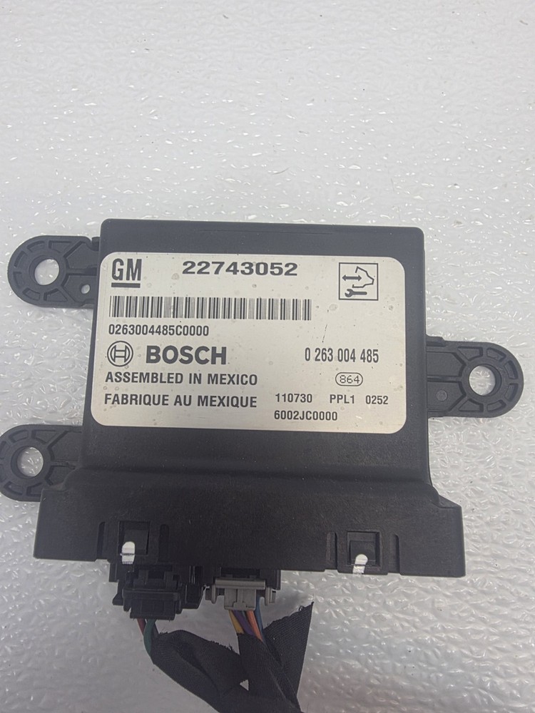 10-12 Traverse/Enclave Parking Aid Control Module 22743052
